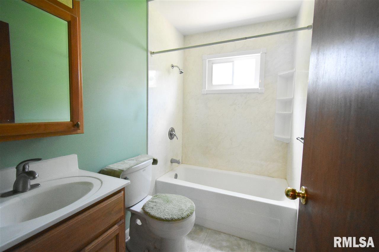 2053 Henley Road Springfield, IL 62702 - Photo 7 of 14