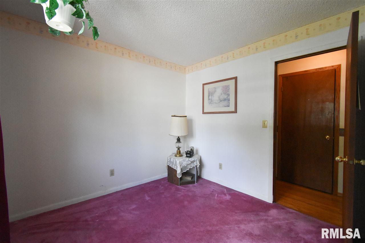 2053 Henley Road Springfield, IL 62702 - Photo 9 of 14