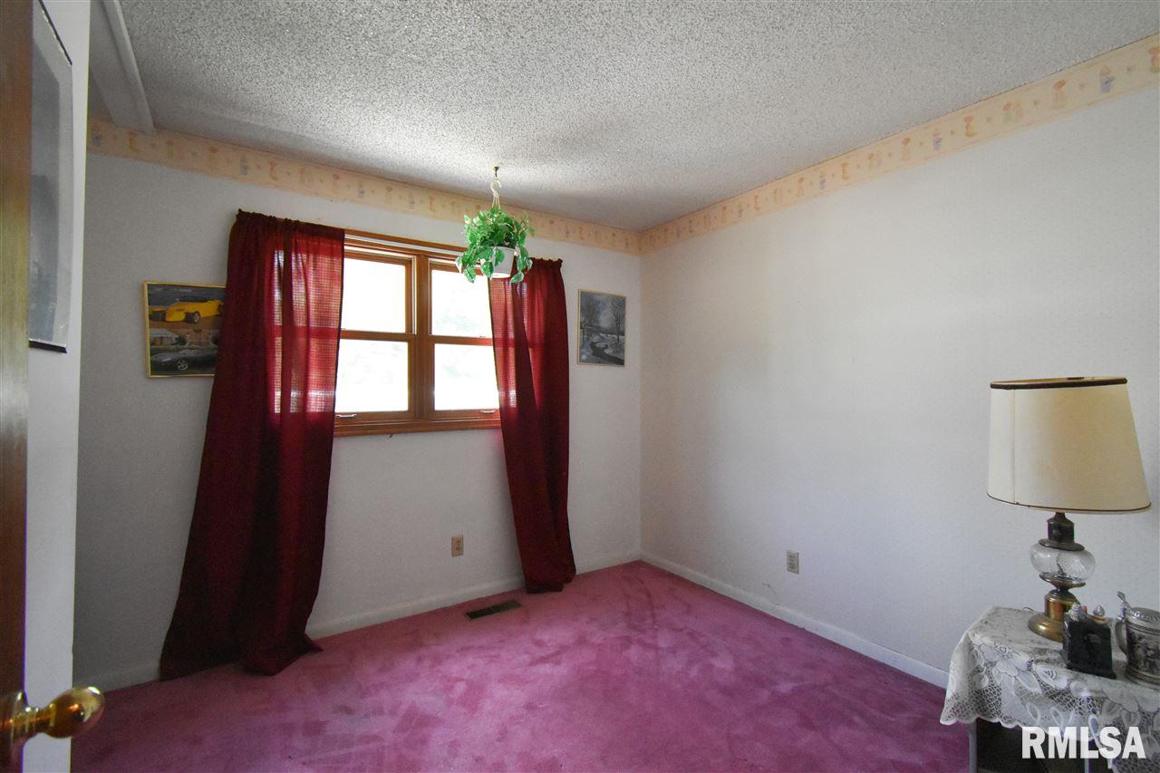 2053 Henley Road Springfield, IL 62702 - Photo 10 of 14