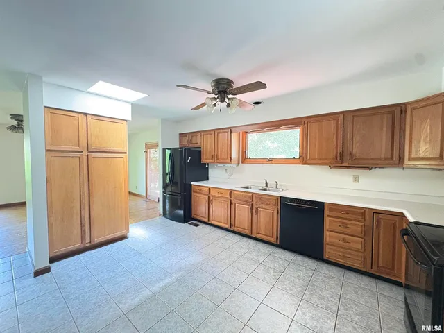 $155,000 | 400 South Oakland Avenue, Carbondale, IL 62901