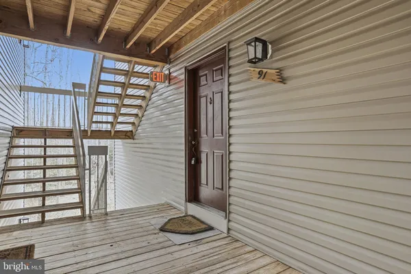 $317,000 | 5704 Shadwell Court, Unit 91, Alexandria, VA 22309