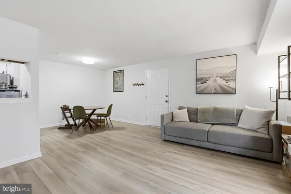 $317,000 | 5704 Shadwell Court, Unit 91, Alexandria, VA 22309