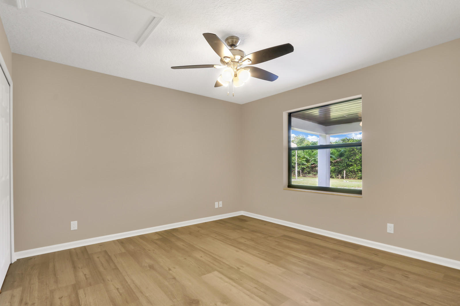 13391 153rd Road North Jupiter, FL 33478 - Photo 14 of 40 2nd guest bedroom