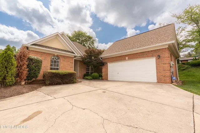 $595,000 | 501 Glen Ives Way, Knoxville, TN 37919