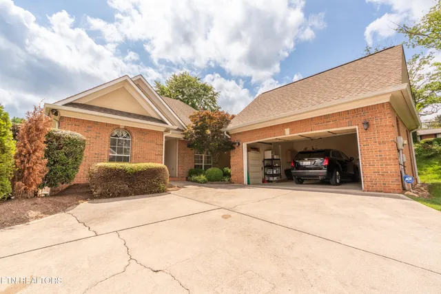 $595,000 | 501 Glen Ives Way, Knoxville, TN 37919