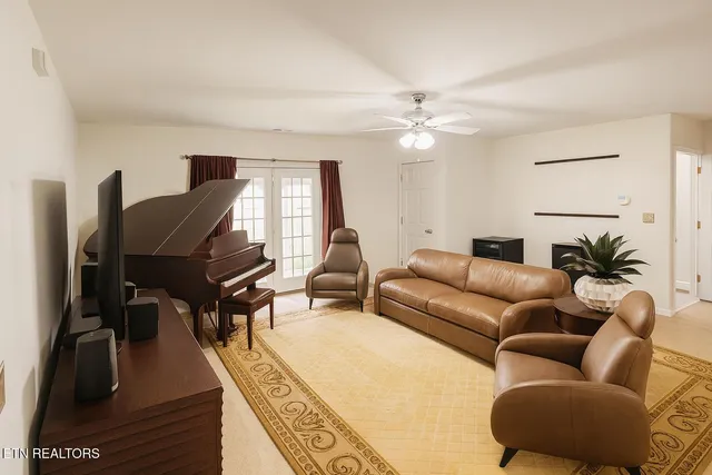 $595,000 | 501 Glen Ives Way, Knoxville, TN 37919