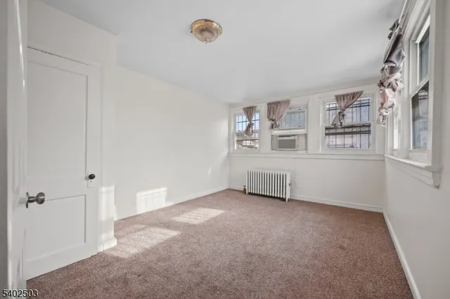 $2,500 | 172 Hickory Street, Orange, NJ 07050