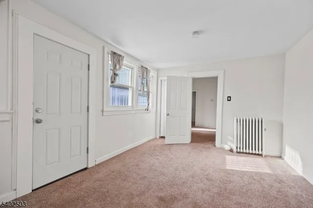 $2,500 | 172 Hickory Street, Orange, NJ 07050