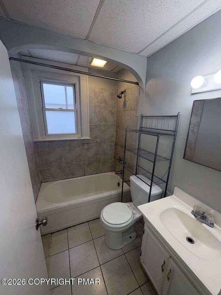 532 Cherry Street, Unit D Scranton, PA 18505 - Photo 25 of 26 a bathroom with a sink a toilet and bathtub