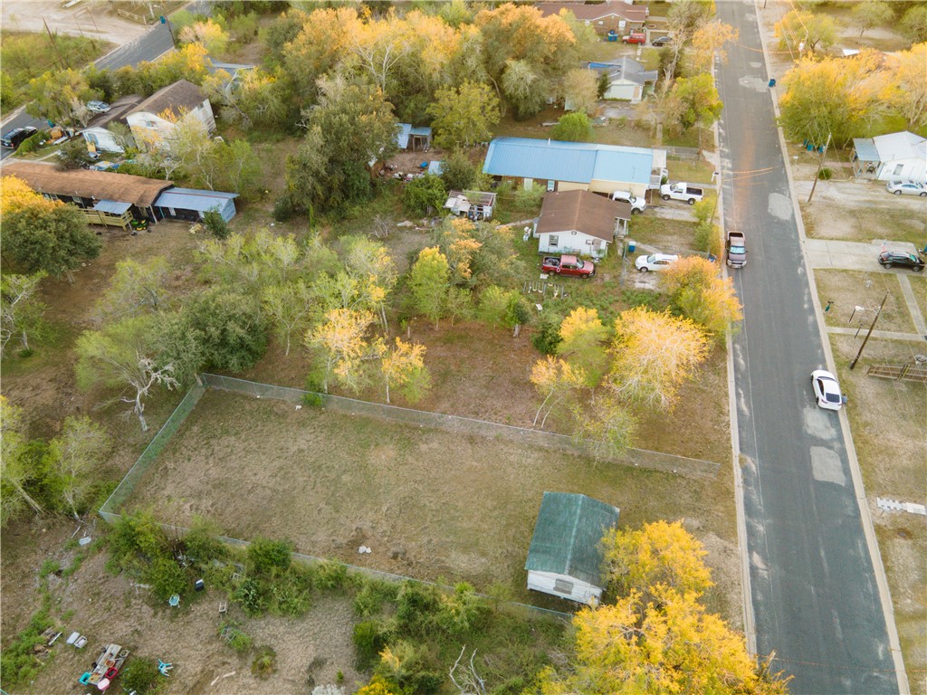 1405 West Springer Street Beeville, TX 78102 - Photo 17 of 20
