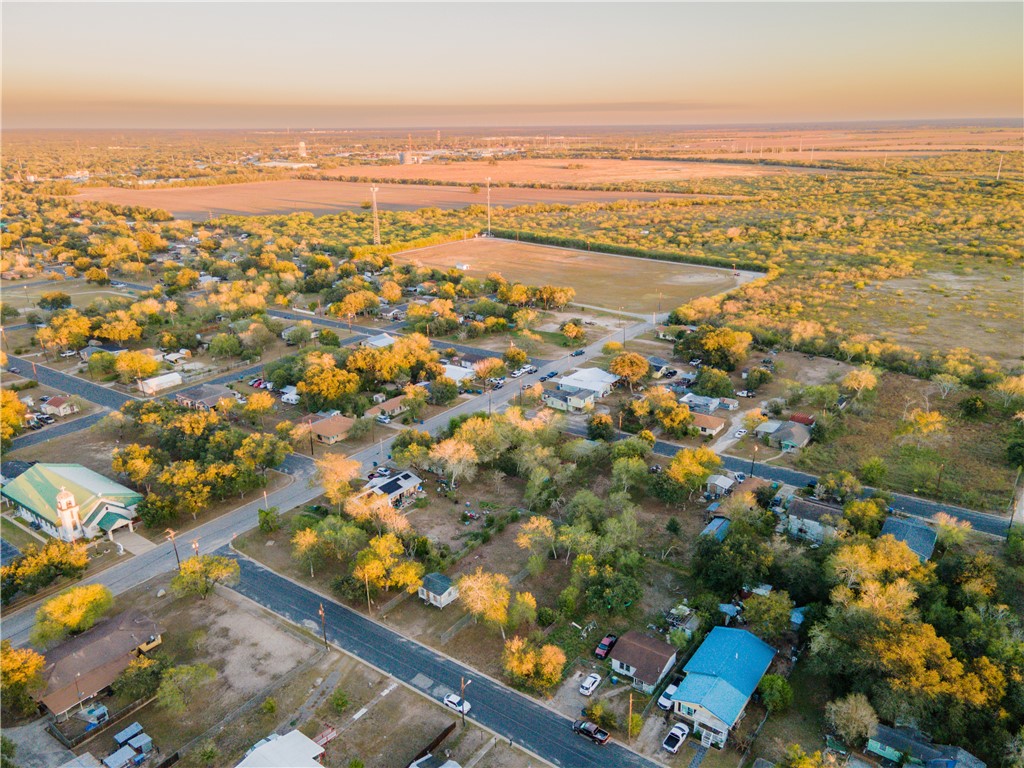 1405 West Springer Street Beeville, TX 78102 - Photo 20 of 20 a view of city and ocean