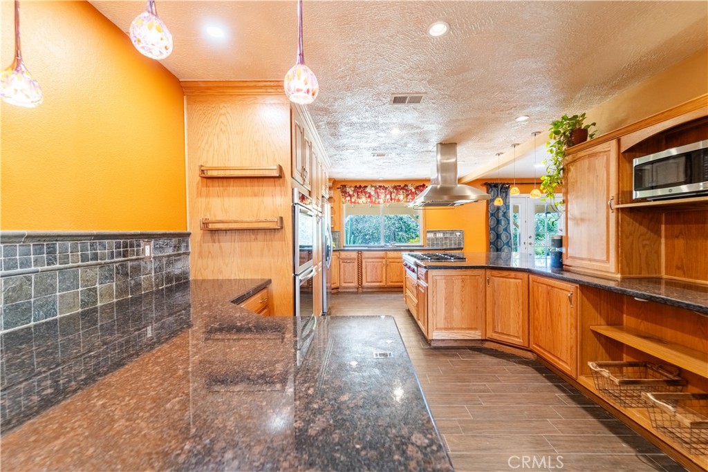 18760 Boulder Avenue Riverside, CA 92508 - Photo 8 of 25