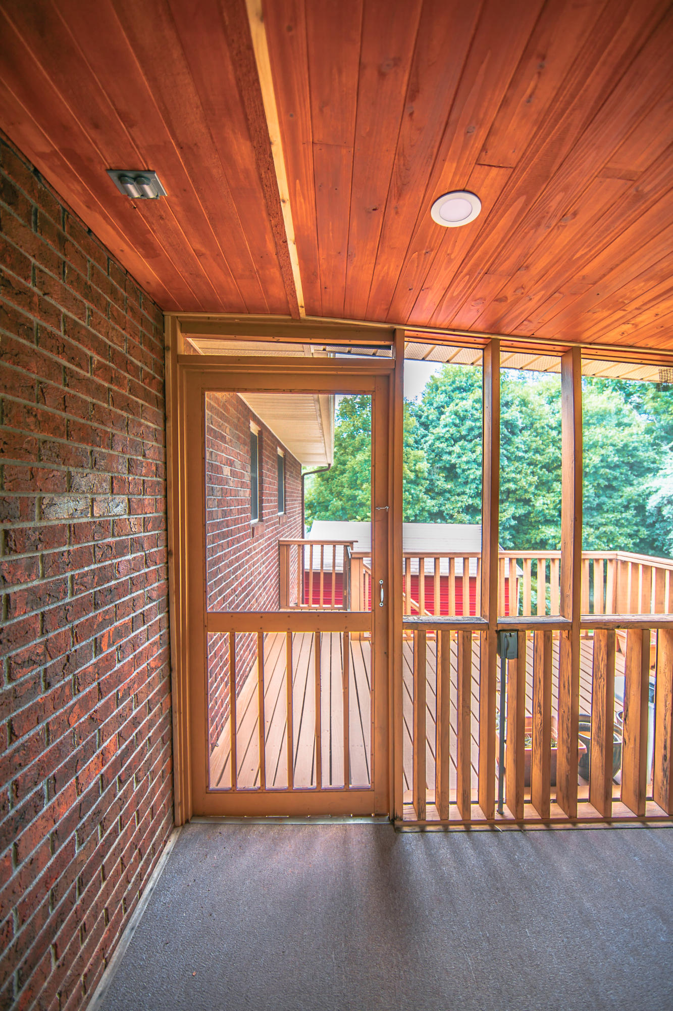 522 Bluff Pointe Road Harriman, TN 37748 - Photo 31 of 31 0M6A5991-1
