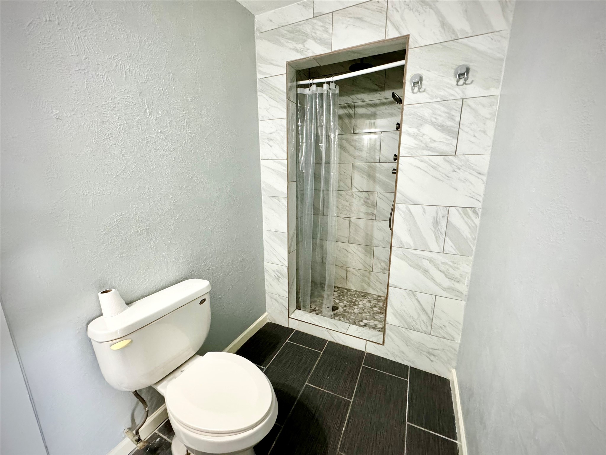 8918 Bissonnet Street, Unit 402 Houston, TX 77074 - Photo 15 of 25