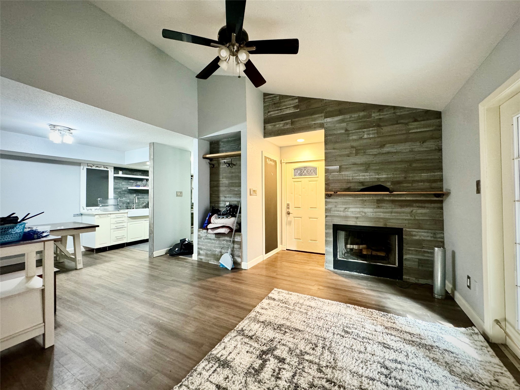 8918 Bissonnet Street, Unit 402 Houston, TX 77074 - Photo 2 of 25