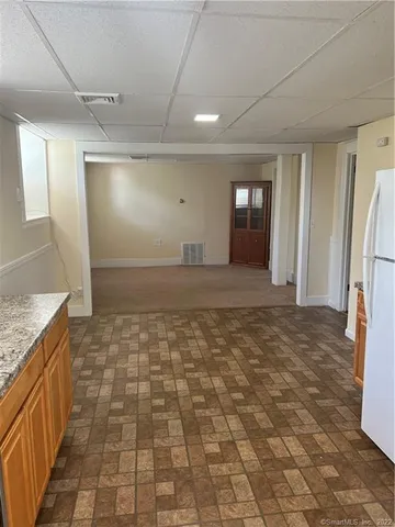 $1,250 | 111 Oneco Avenue, Unit A, New London, CT 06320