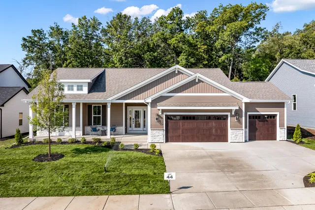 $674,900 | 544 Kiddle Lane, Union Grove, WI 53182