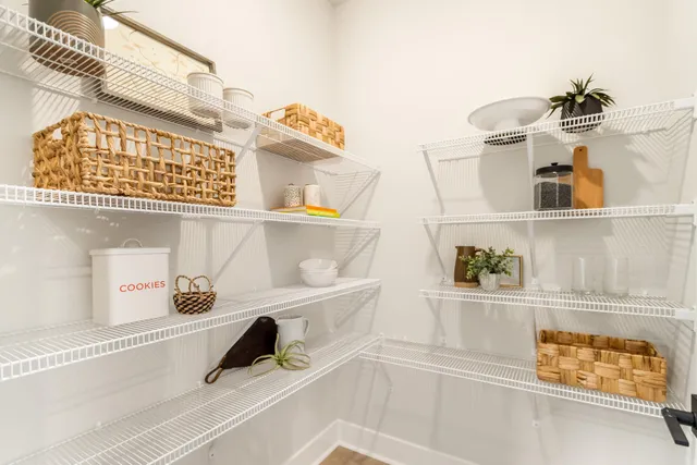 $674,900 | 544 Kiddle Lane, Union Grove, WI 53182