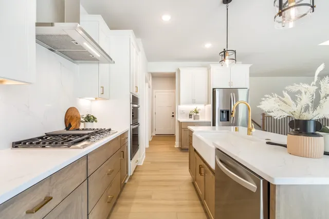 $674,900 | 544 Kiddle Lane, Union Grove, WI 53182