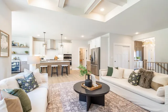 $674,900 | 544 Kiddle Lane, Union Grove, WI 53182