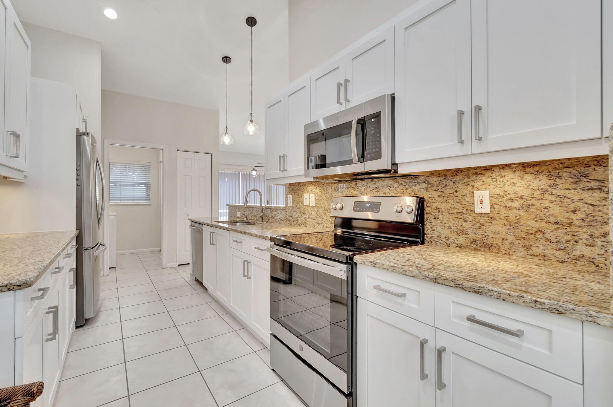7445 Chorale Road Boynton Beach, FL 33437 - Photo 4 of 28 Updated Kitchen