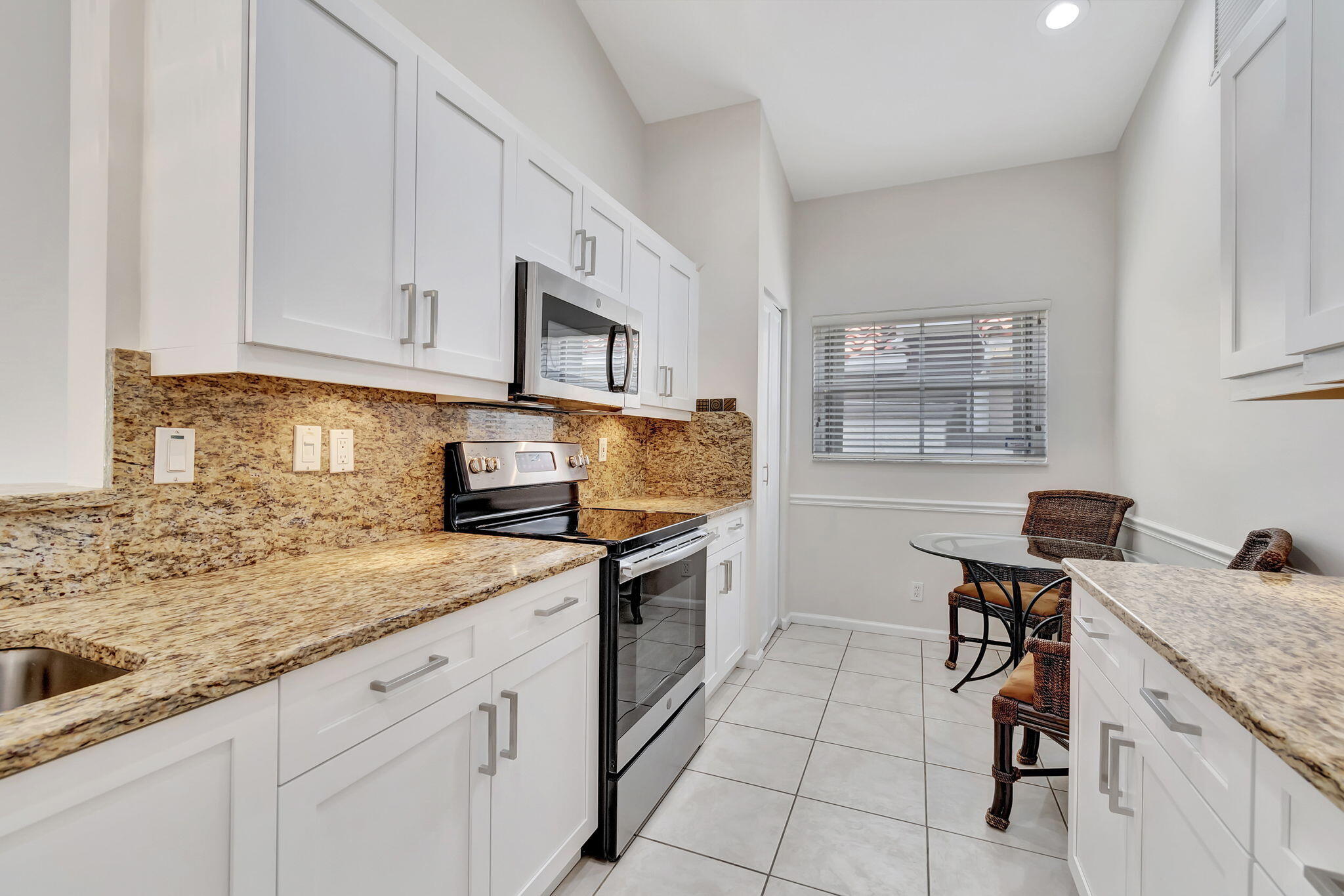 7445 Chorale Road Boynton Beach, FL 33437 - Photo 5 of 28 Updated Kitchen