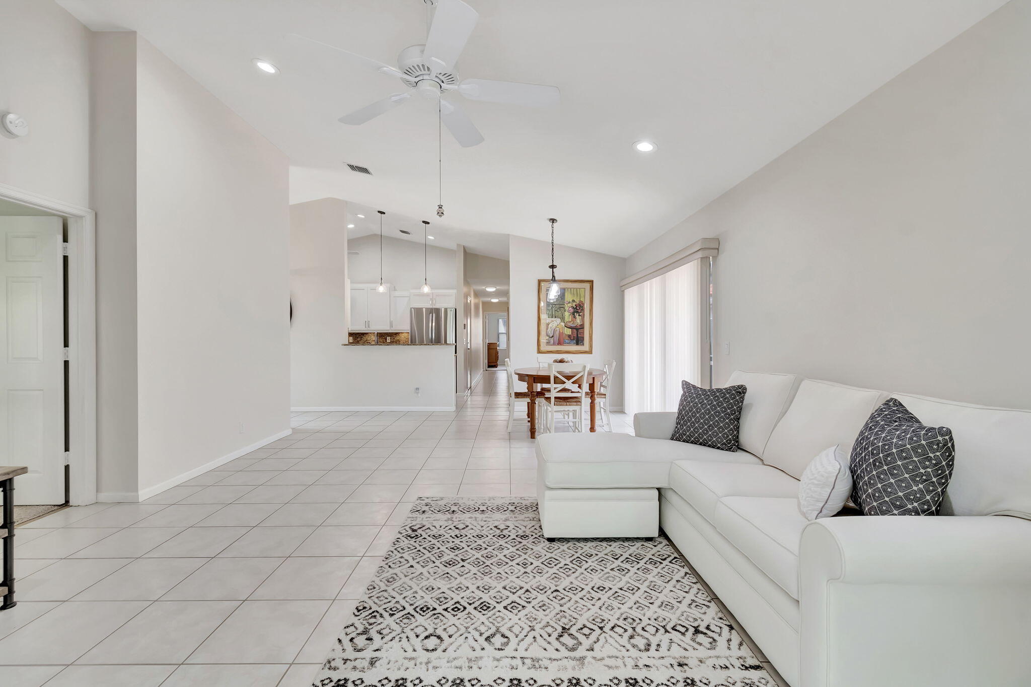 7445 Chorale Road Boynton Beach, FL 33437 - Photo 7 of 28 Living Area