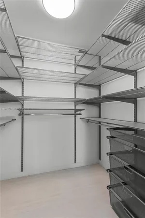 $5,900 | 1000 Brickell Plaza, Unit 2003, Miami, FL 33131