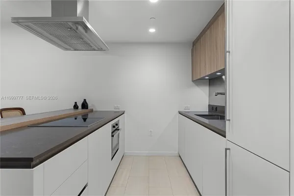 $5,900 | 1000 Brickell Plaza, Unit 2003, Miami, FL 33131