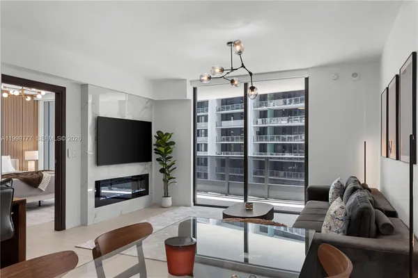 $5,900 | 1000 Brickell Plaza, Unit 2003, Miami, FL 33131