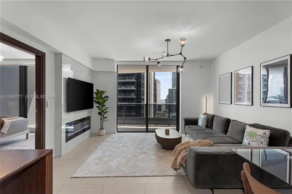 $5,900 | 1000 Brickell Plaza, Unit 2003, Miami, FL 33131