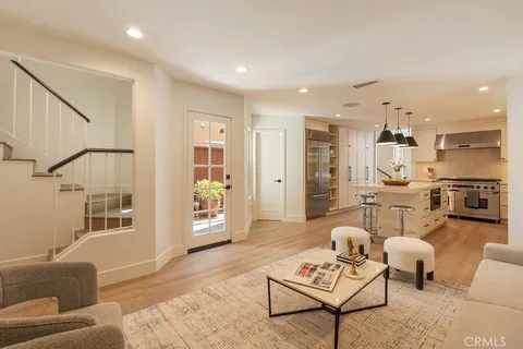 $2,850,000 | 519 10th Street, Huntington Beach, CA 92648