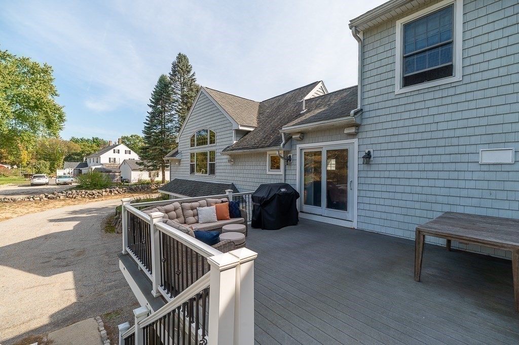 44 Warren Street Georgetown, MA 01833 - Photo 4 of 34 Gallery Image 4