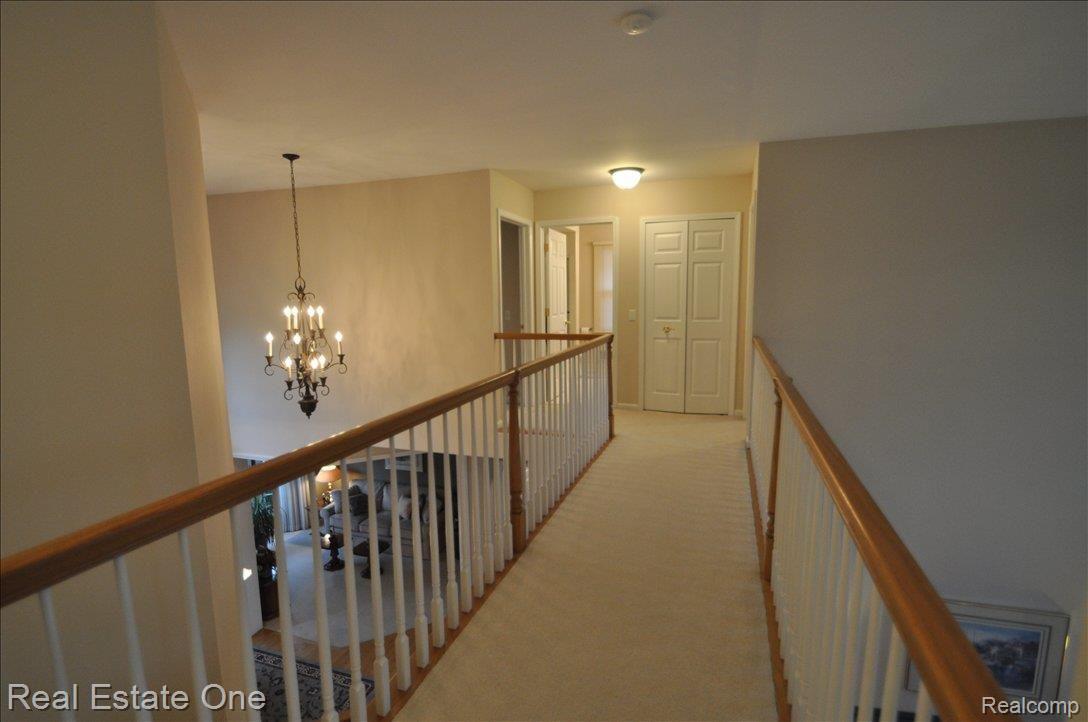 1112 Chesapeake Rochester, MI 48307 - Photo 24 of 25 Upper View