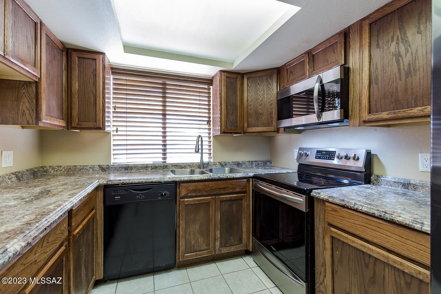 1505 East Prince Road, Unit A Tucson, AZ 85719 - Photo 11 of 42 Gallery Image 11