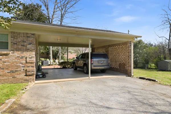 a view of a indoor garage