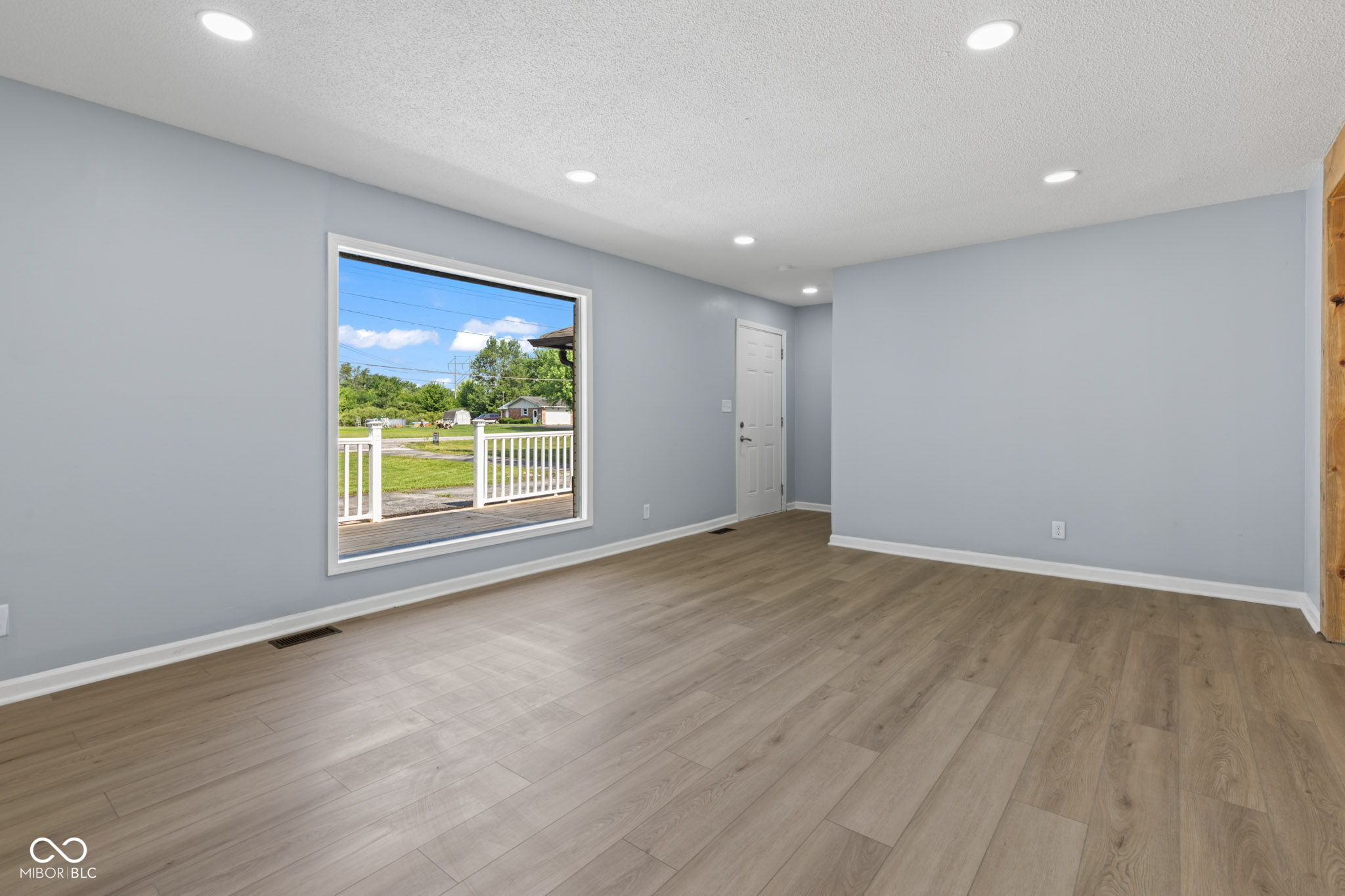 4305 Five Points Road Indianapolis, IN 46239 - Photo 11 of 70