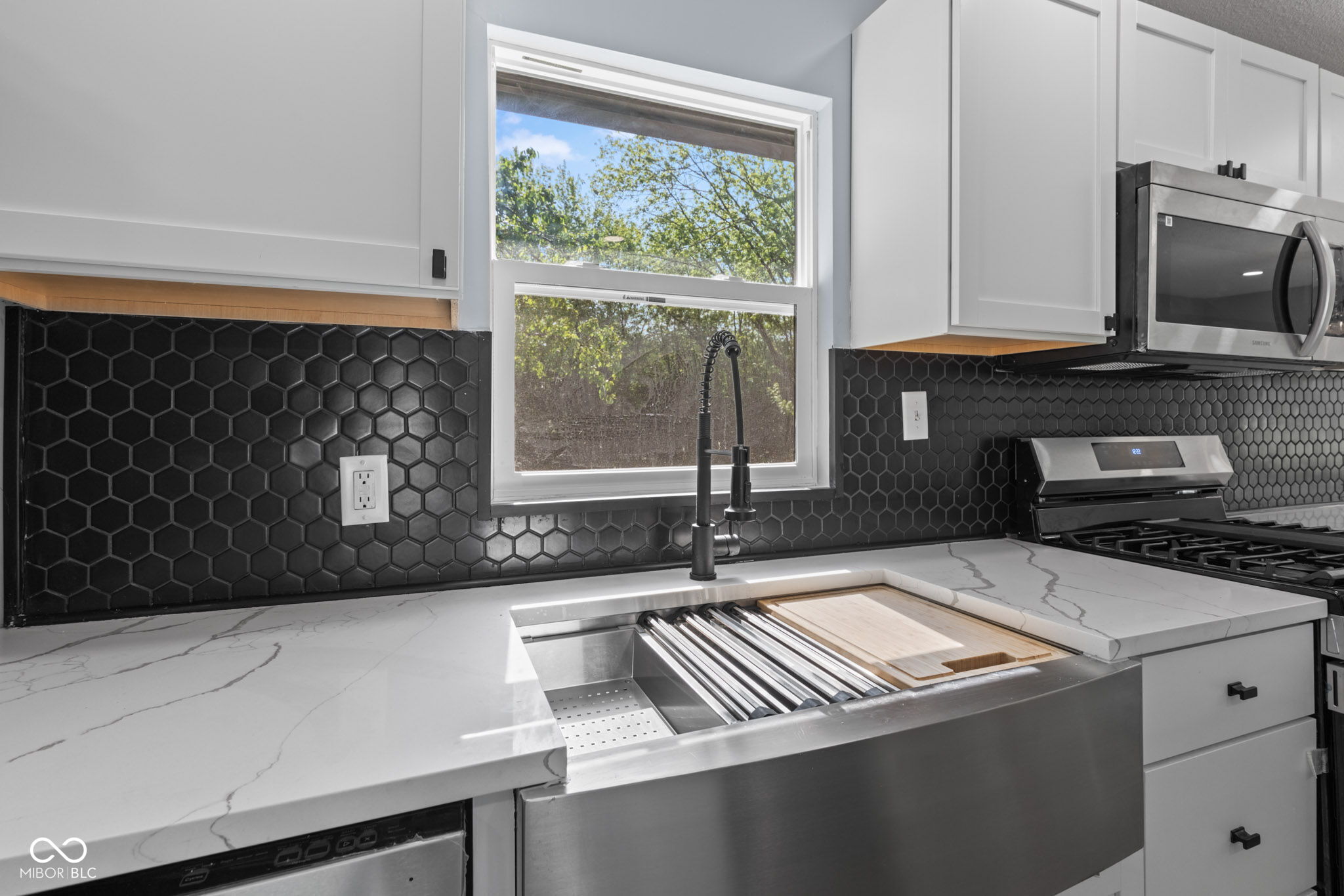 4305 Five Points Road Indianapolis, IN 46239 - Photo 19 of 70