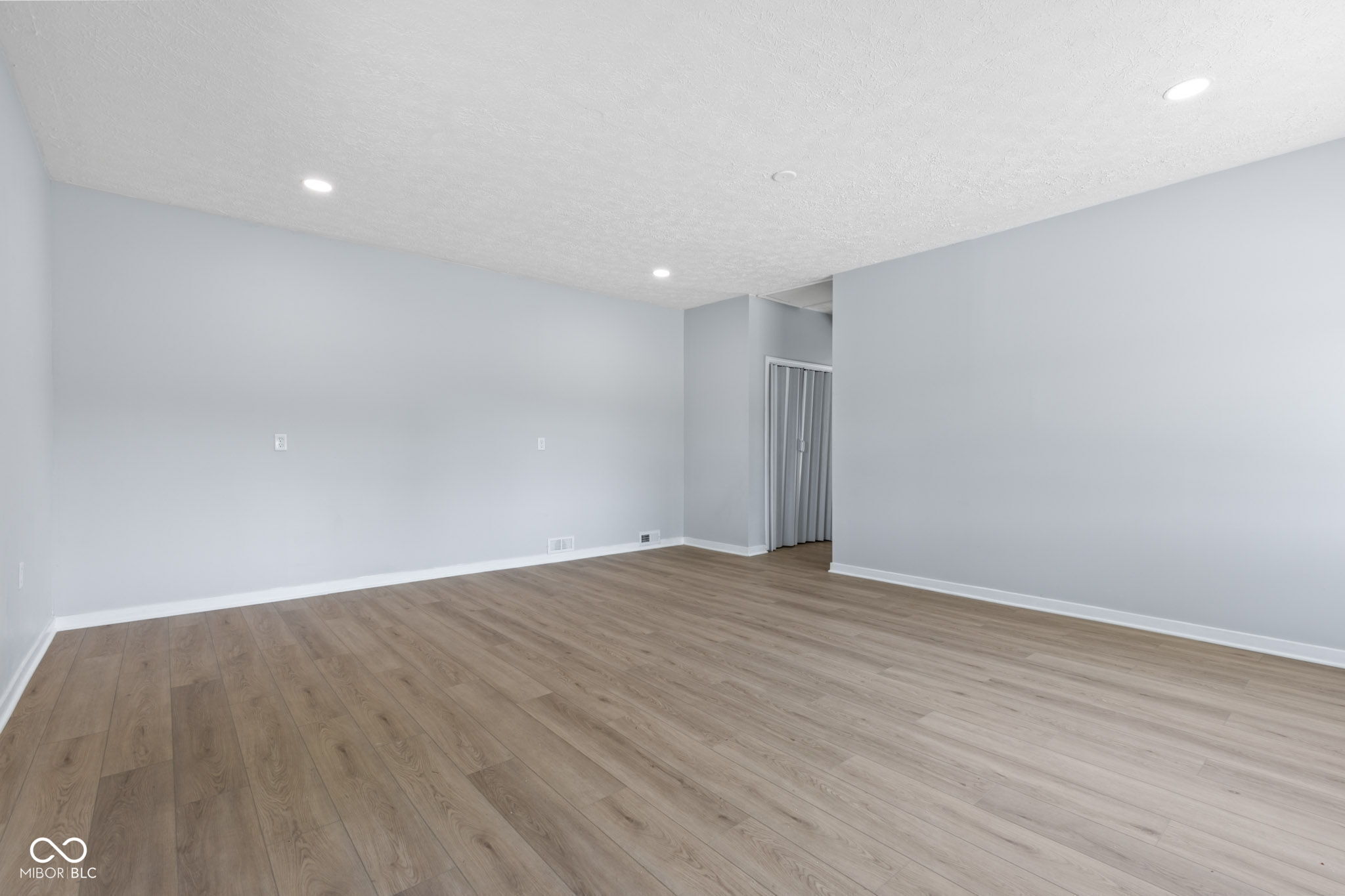 4305 Five Points Road Indianapolis, IN 46239 - Photo 28 of 70