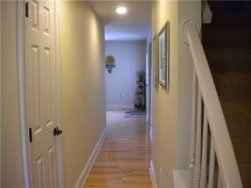 178 Camp Run Road Harmony, PA 16037 - Photo 4 of 25 Entry/Foyer.