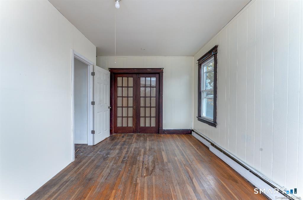 146 Charles Street, Unit 2 Waterbury, CT 06708 - Photo 4 of 11 Gallery Image 4