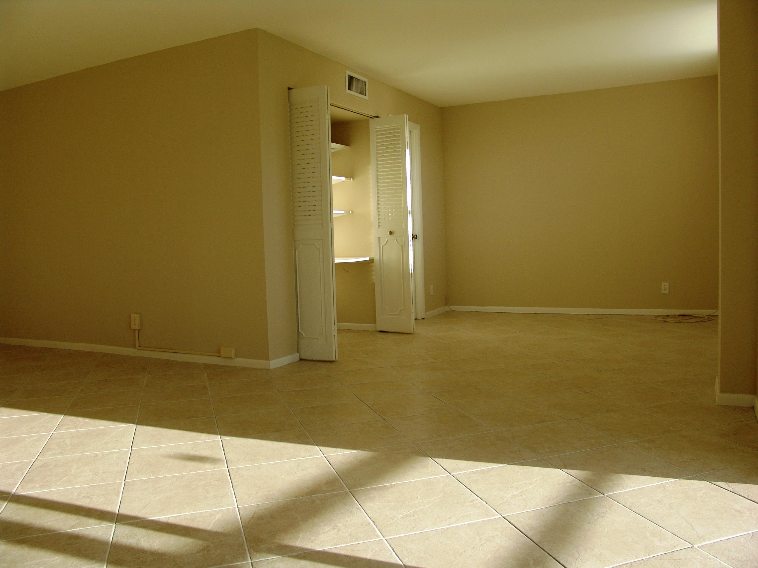 5301 Northwest 2nd Avenue, Unit 206 Boca Raton, FL 33487 - Photo 11 of 14 DSC04823