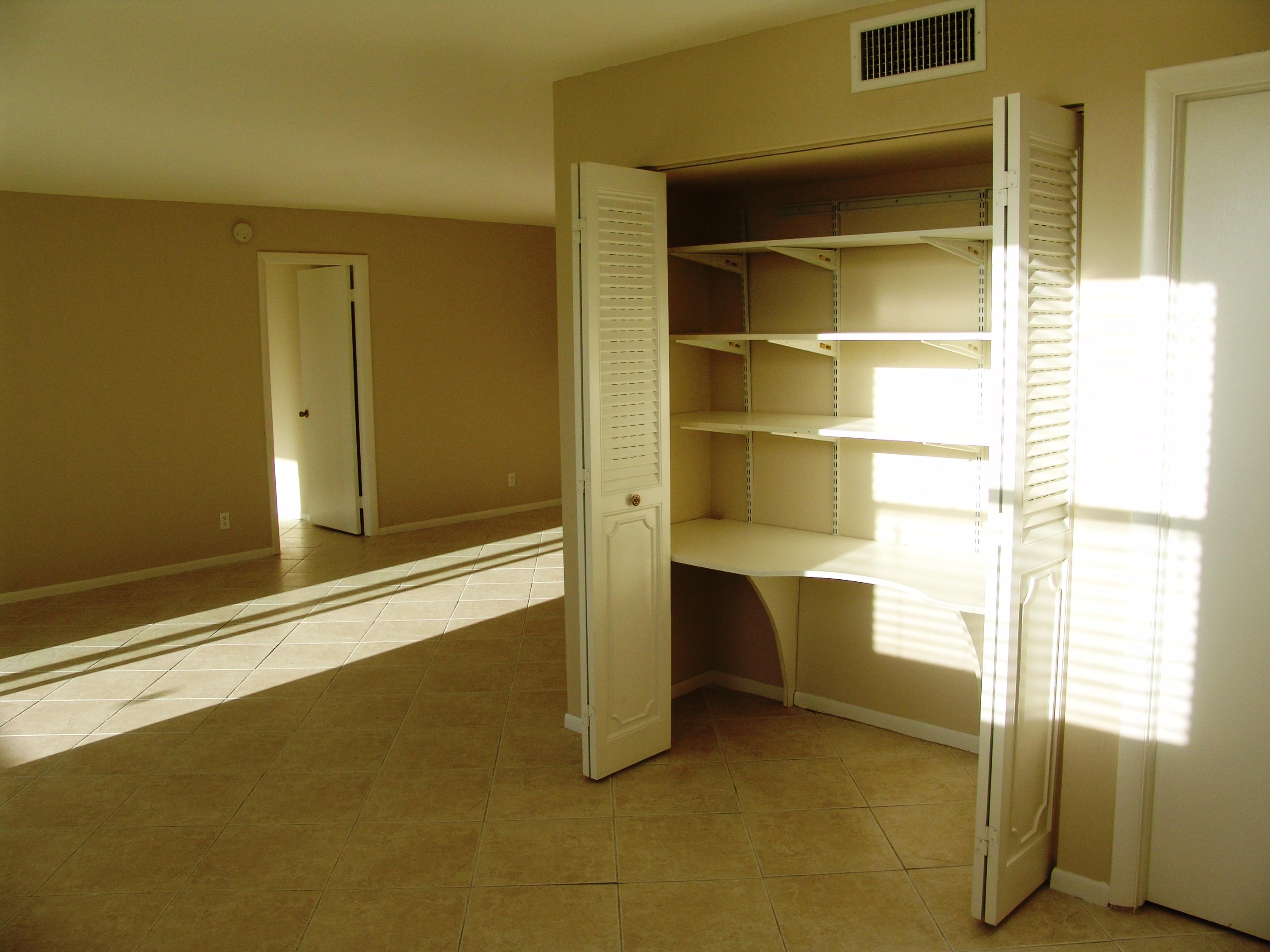 5301 Northwest 2nd Avenue, Unit 206 Boca Raton, FL 33487 - Photo 8 of 14 DSC04813