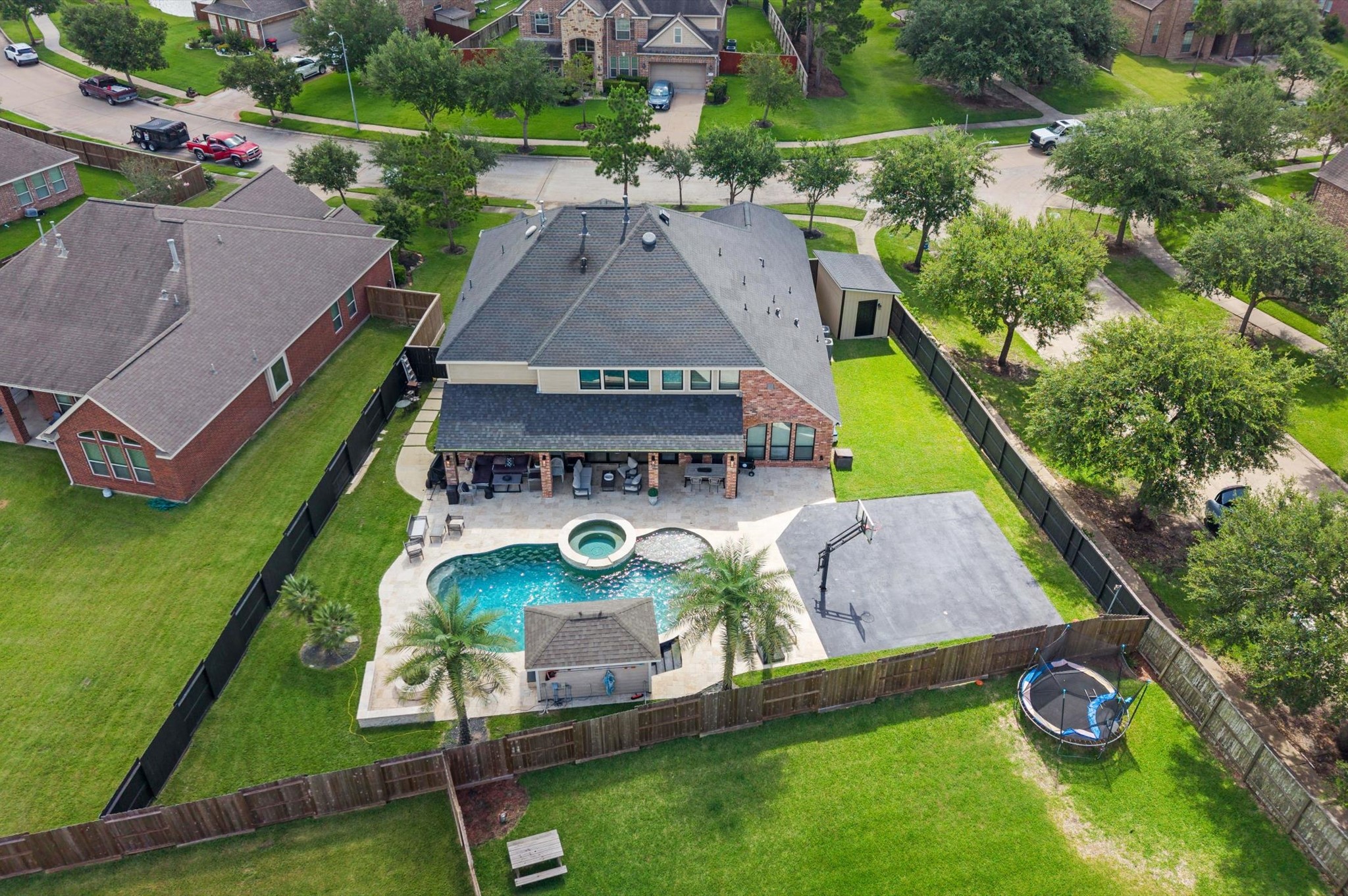 14016 Savannah Landing Lane Rosharon, TX 77583 - Photo 46 of 49 an aerial view of a house with a big yard