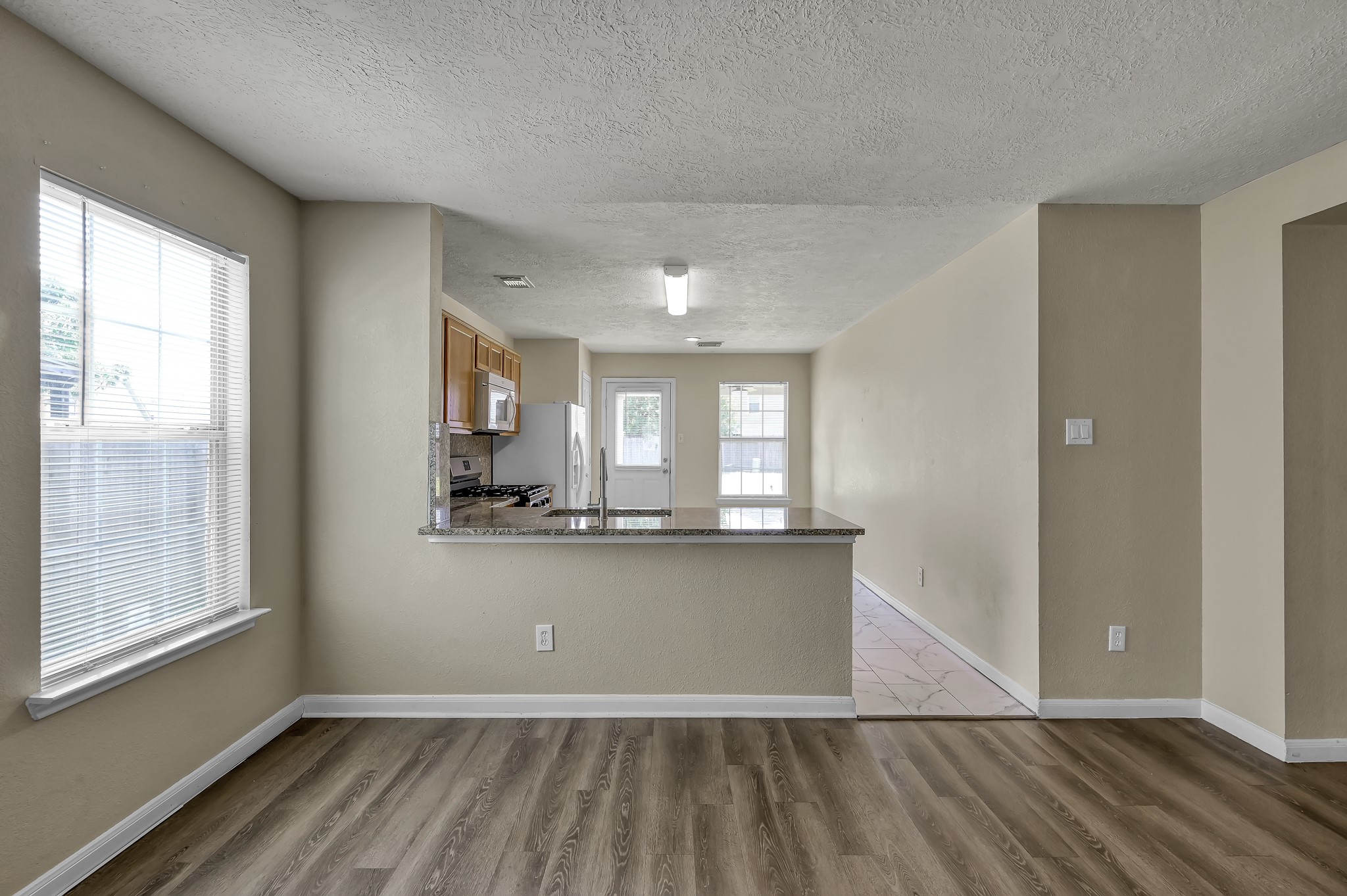 3626 Garrison Run Drive Spring, TX 77386 - Photo 8 of 28 living dining