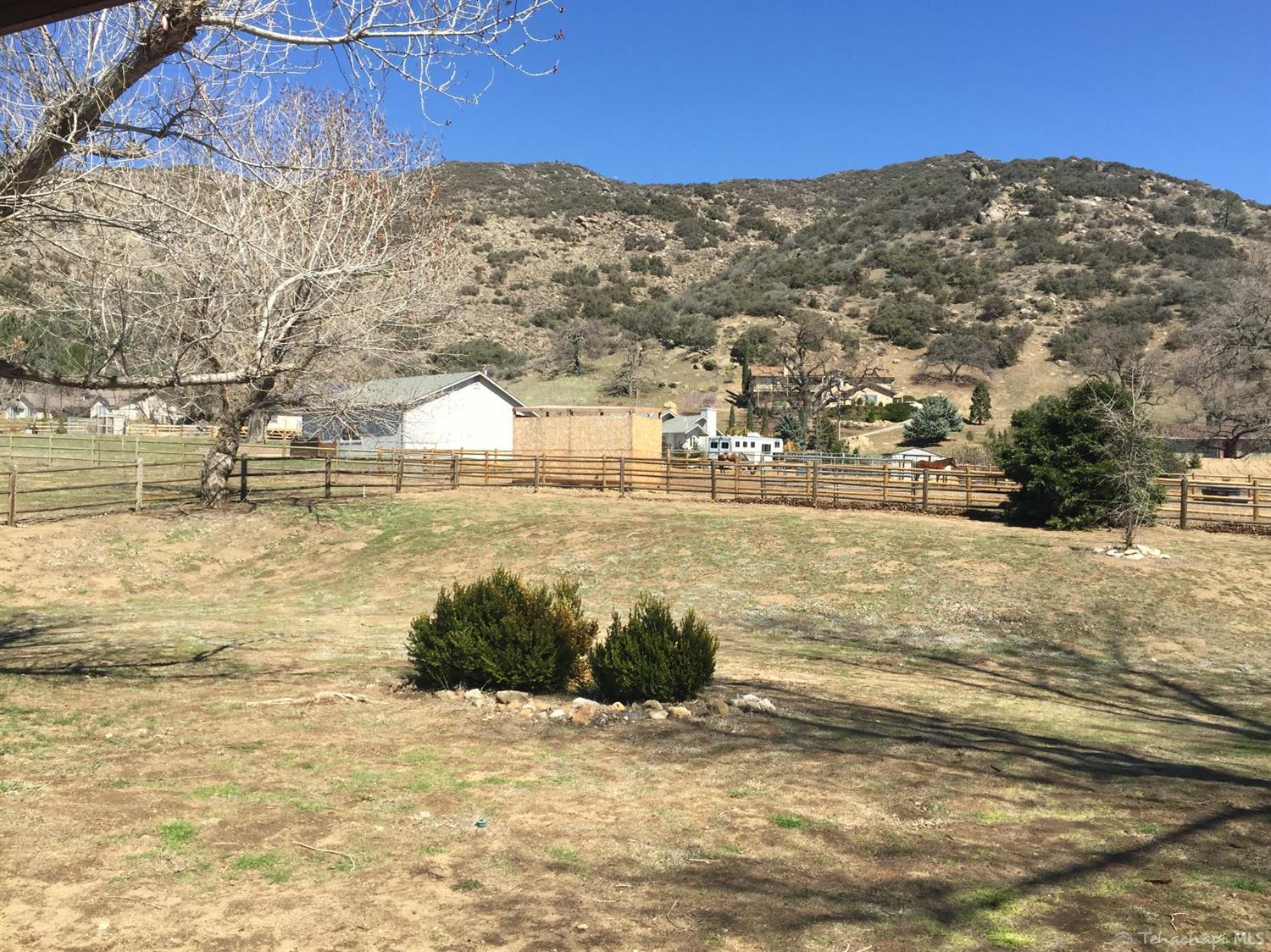 26101 Bear Valley Road Tehachapi, CA 93561 - Photo 24 of 24 Gallery Image 24