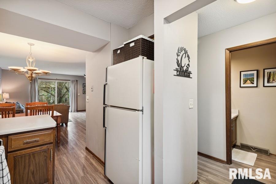 3580 Devils Glen Road Bettendorf, IA 52722 - Photo 8 of 25 Gallery Image 8