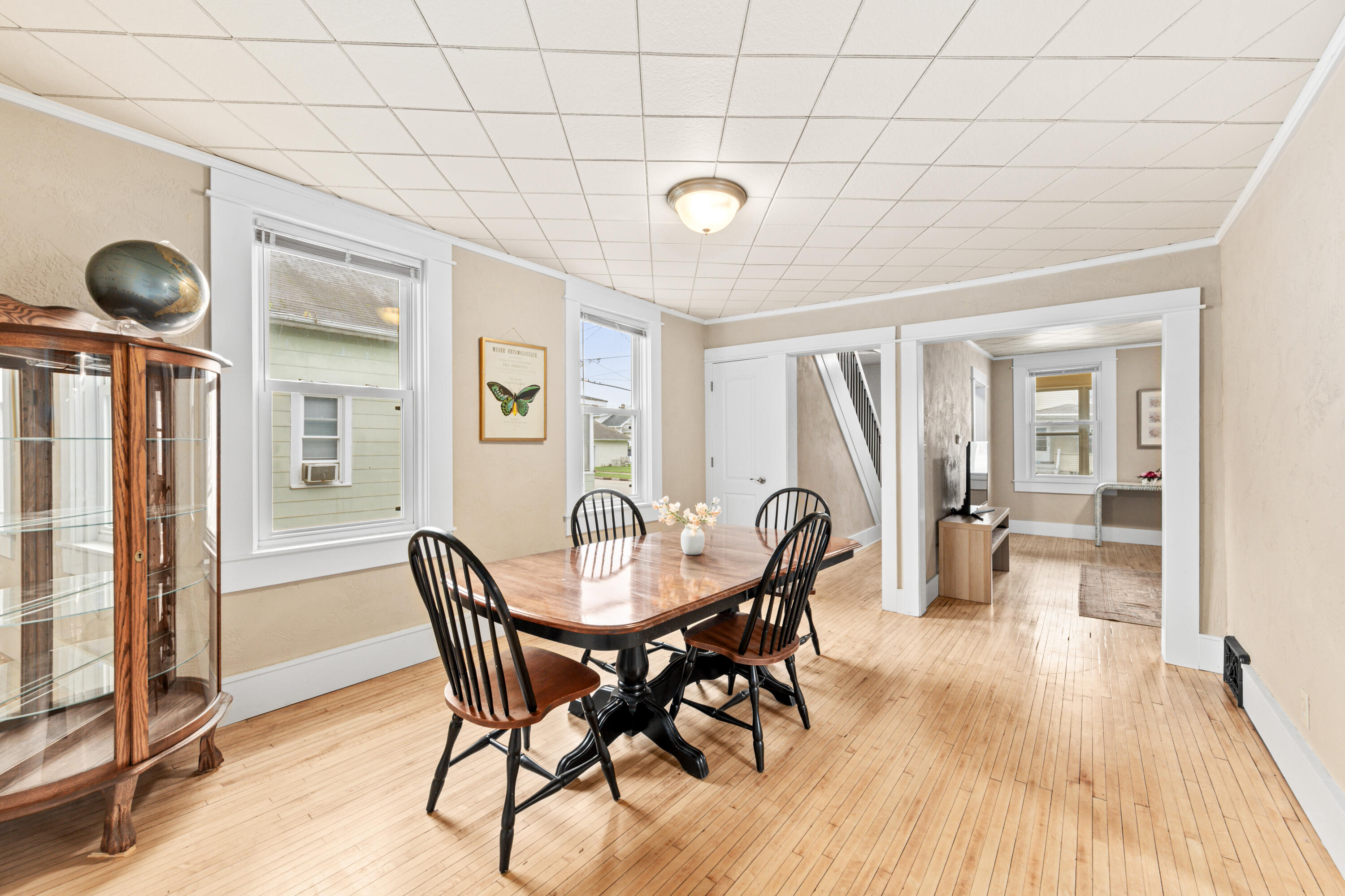 122 Mill Street Oshkosh, WI 54901 - Photo 8 of 19 08