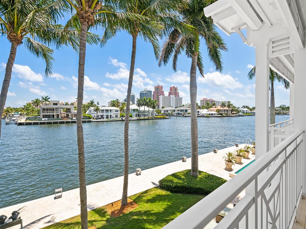 2898 Northeast 26th Street Fort Lauderdale, FL 33305 - Photo 40 of 77