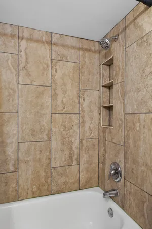 $1,300 | 1140 Ohio Court, Aurora, IL 60505